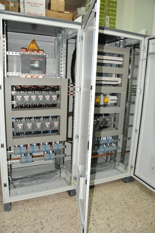Montage et câblage des Armoires électriques 