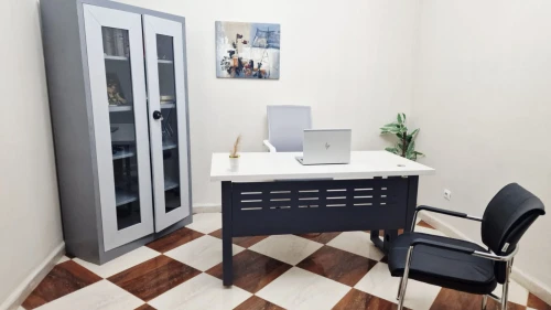 Bureau moderne blanc/gris 140/70 cm robuste et élégant