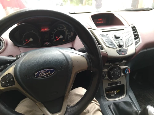 Ford Fiesta 2011 Titanuim