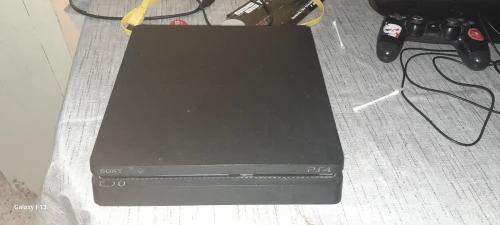 Ps4 slim 512gb avec manette original 320000