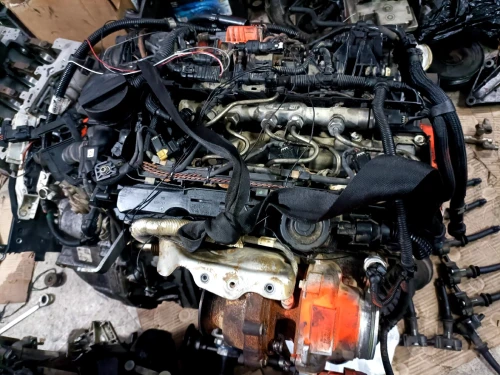 Vend 2 moteur bmw X1 F48