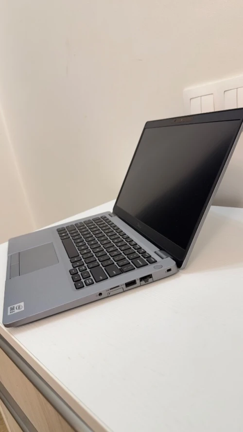 Laptop Dell, Latitude 5310, CPU i5-10310 (10 eme génération).