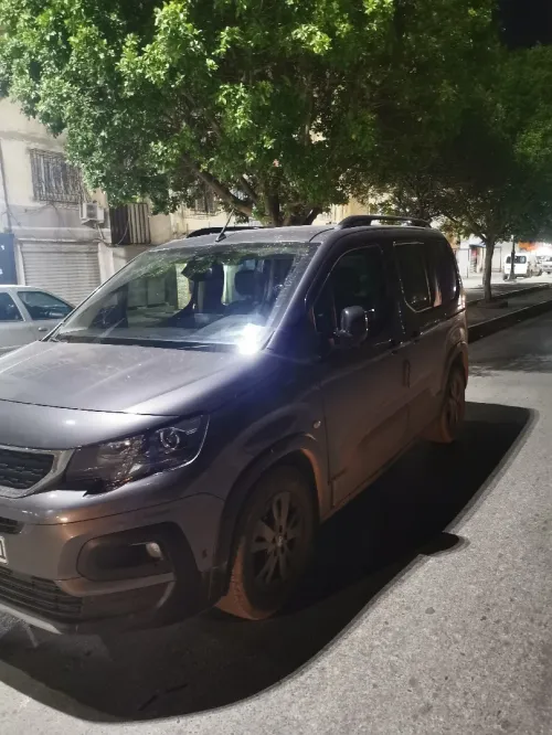 Peugeot Partner 2022 Fennec