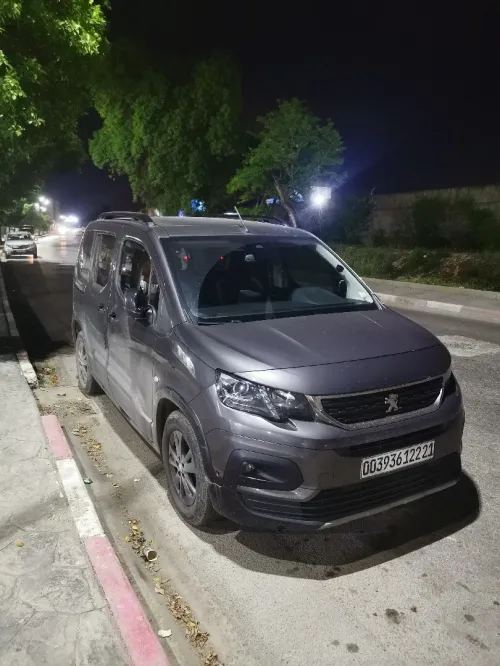 Peugeot Partner 2022 Fennec