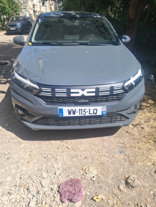 Dacia Logan 2025 1.0 100cv turbo