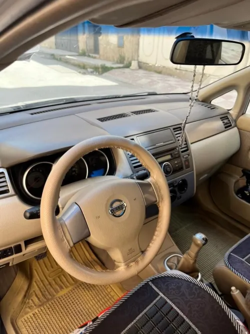 Nissan Tiida 5 portes 2007 