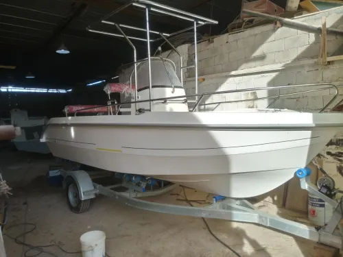 Bateau ZORAK 4.5 cc
