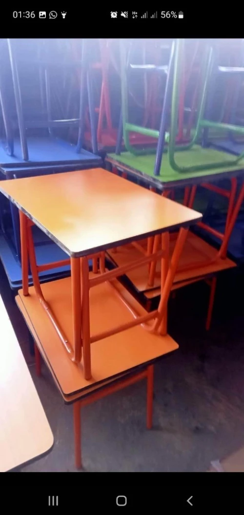 Table et chaise creche 