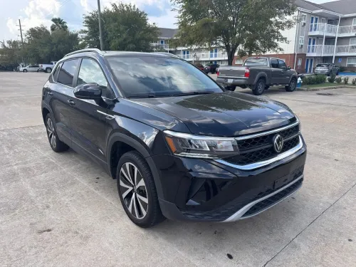 Volkswagen Taos 2024 SE Black 