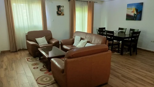 Location Appartement F4 Alger Hydra