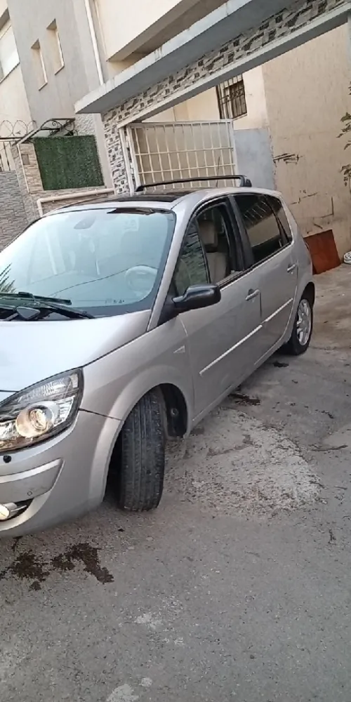 Renault Scenic Court 2009 Privilège 