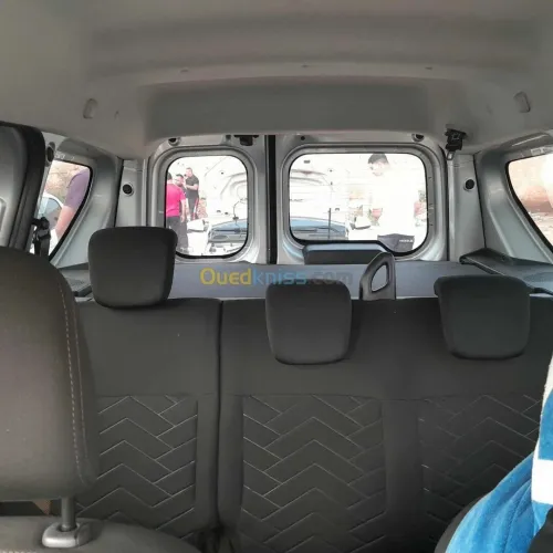 Renault Kangoo 2024 Techno