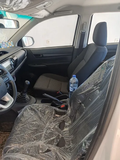 Toyota Hilux 2025 2*4