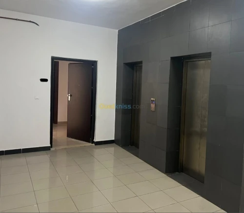 Location Appartement F4 Alger Staoueli