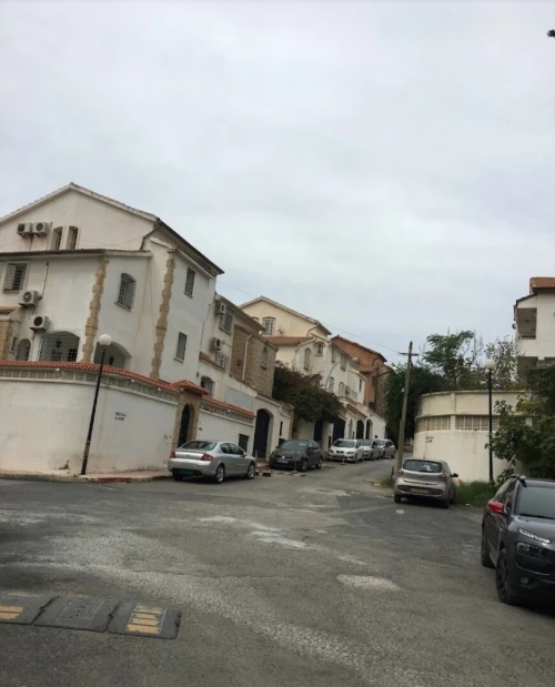 Location Appartement F4 Alger Dely brahim