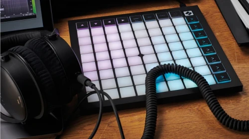 Controleur Novation Launchpad X 64 pads