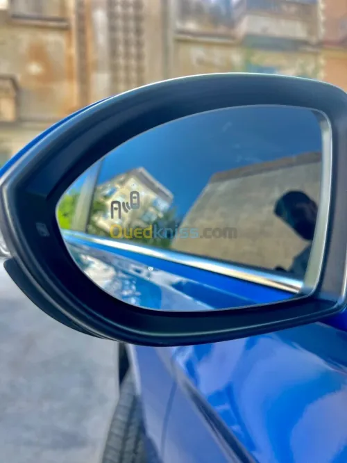 Volkswagen Jetta 2023 la tout option
