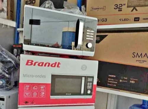 Micro onde Brandt 23L blanc