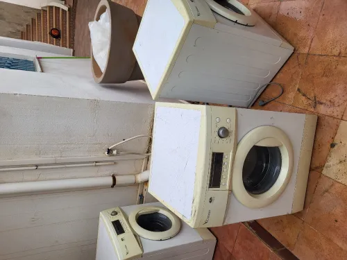 4 machines à laver en panne