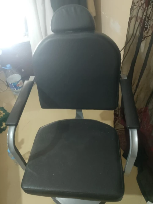 Chaise pour salon coiffure