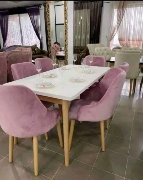 TABLE SALLE À MANGER 