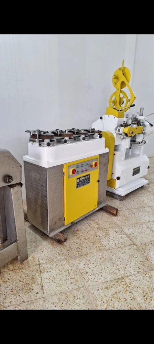 Machine de bonbons dur