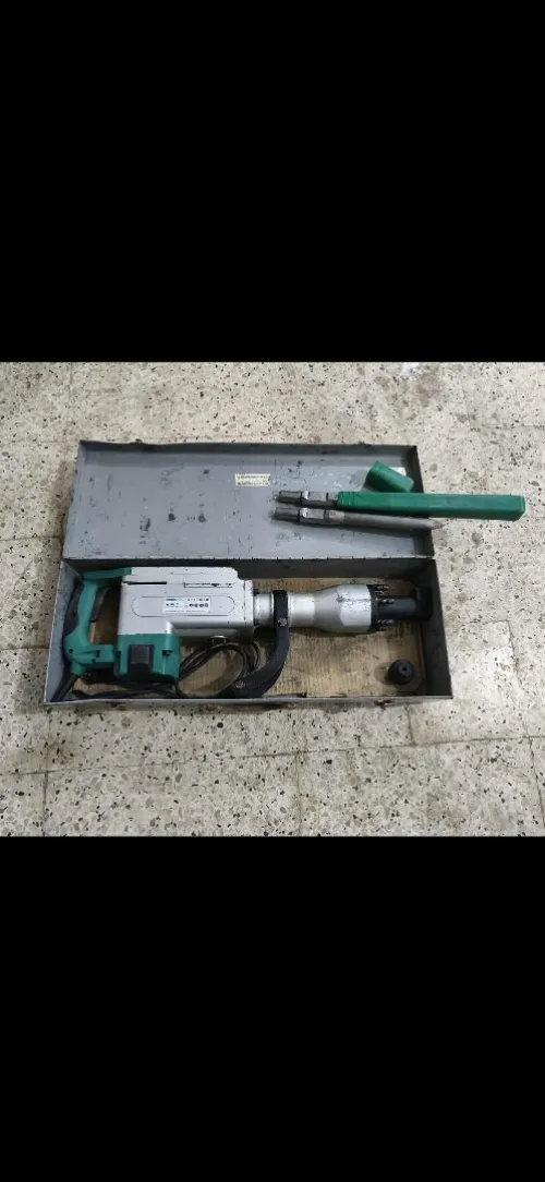 Lot de matériel de chantier professionnel