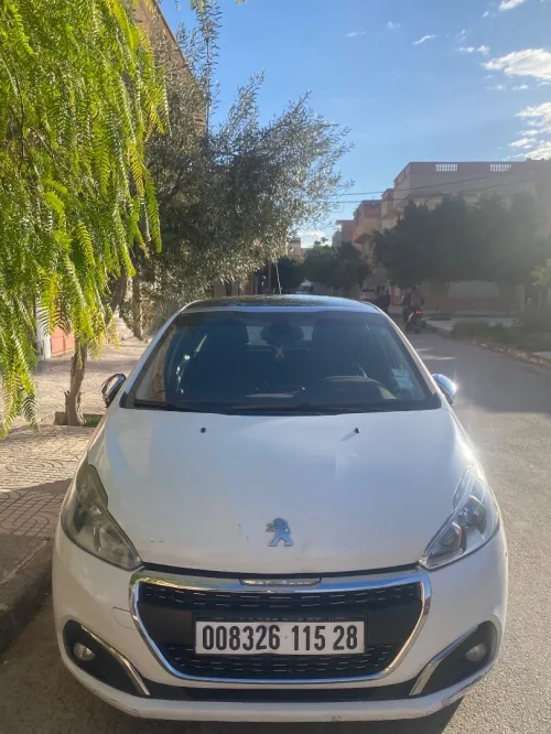 Peugeot 208 2015 Allure Facelift