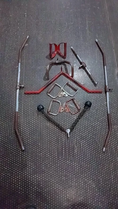 Matériel de salle de musculation 