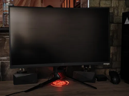 Monitor Asus ROG strix xg27vq 