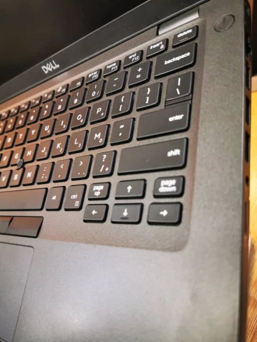 Dell latitude 5400/ i5 8365u/8GB/256ssd/14"/FHD Tactile