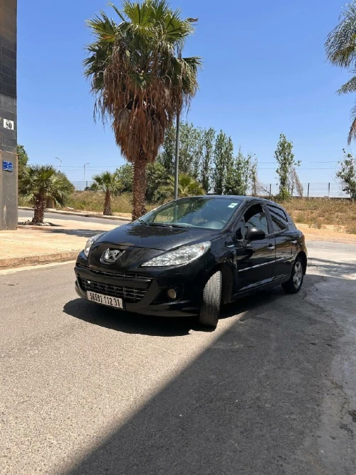 Peugeot 207 2012 
