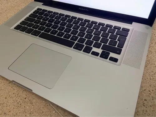 Mackbook Pro 15.6/ 2011