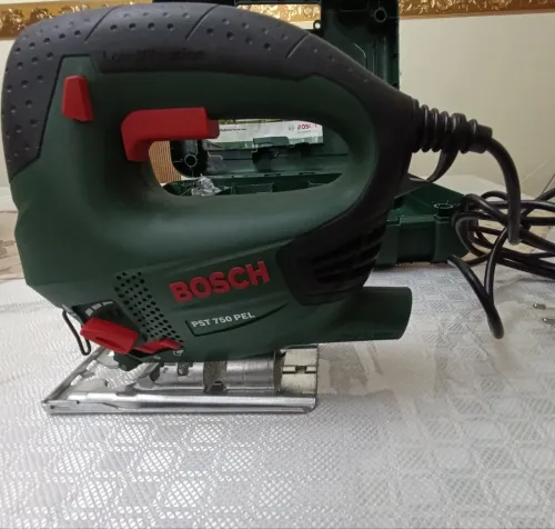 Scie sauteuse Bosch 