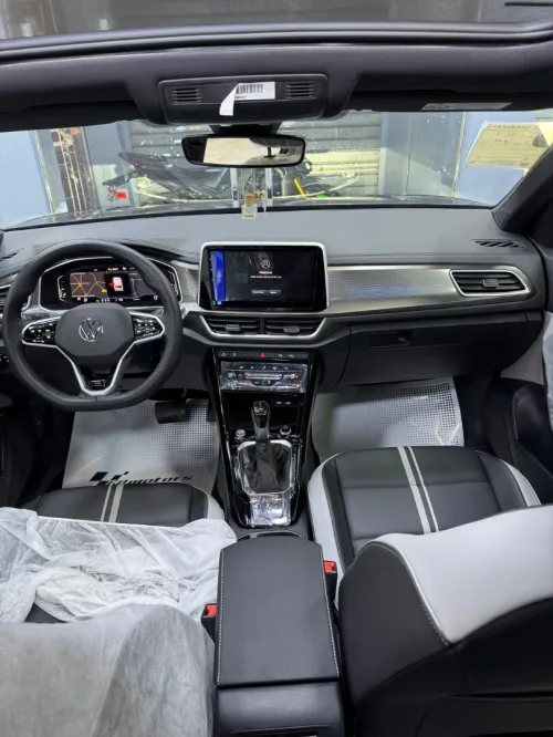 Volkswagen T-Roc 2025 R-Line 