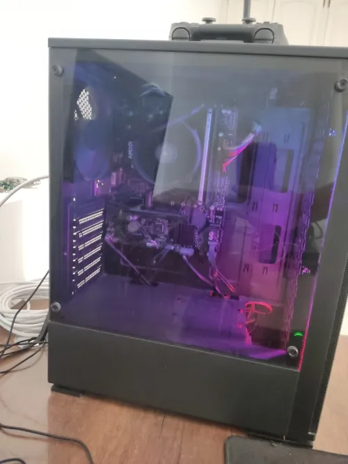 Pc gamer Ryzen 3 4300 ge