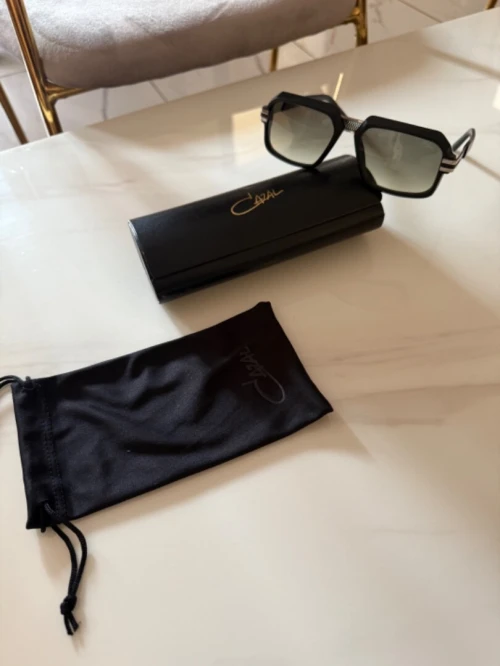Cazel et givenchy