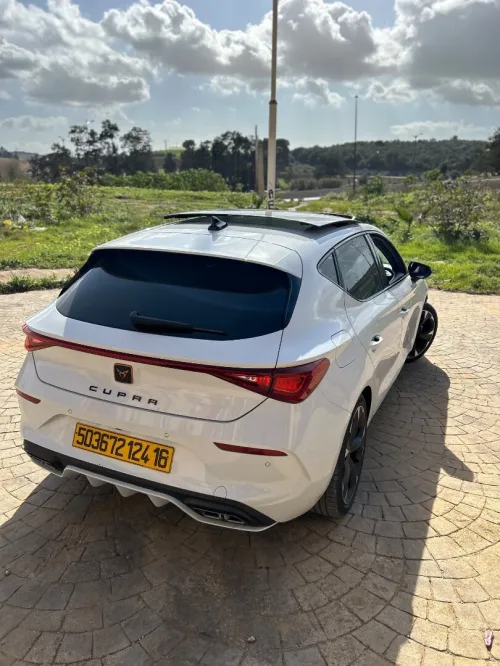 Cupra  Leon 2024 
