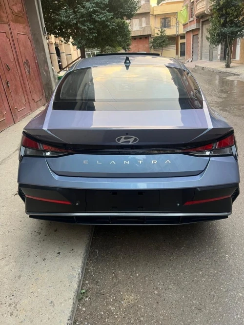 Hyundai ELANTRA 2026 La tt b toit