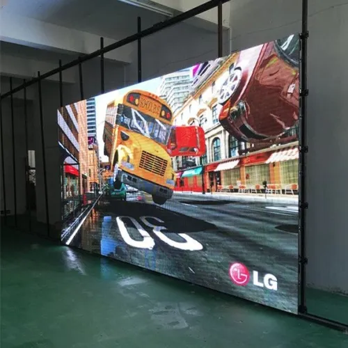 Fabrication des panneaux publicitaires lumineux