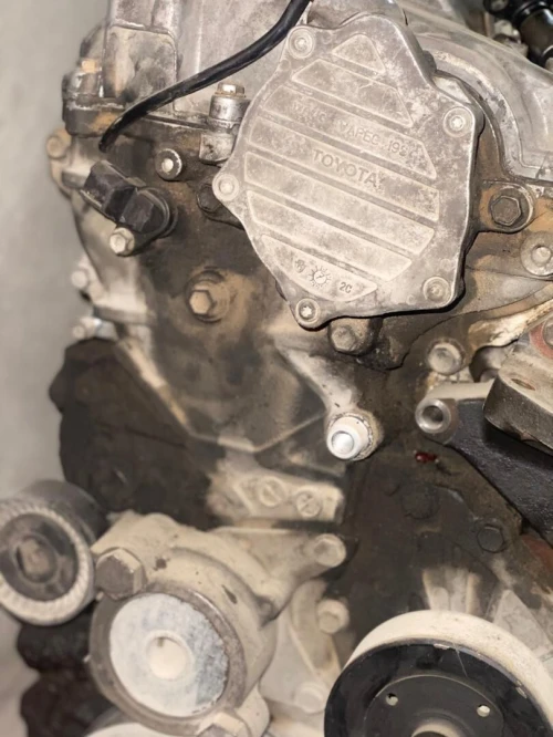 Un moteur toyota D4D pour marque RAV4 2007/2008 son boite la 136