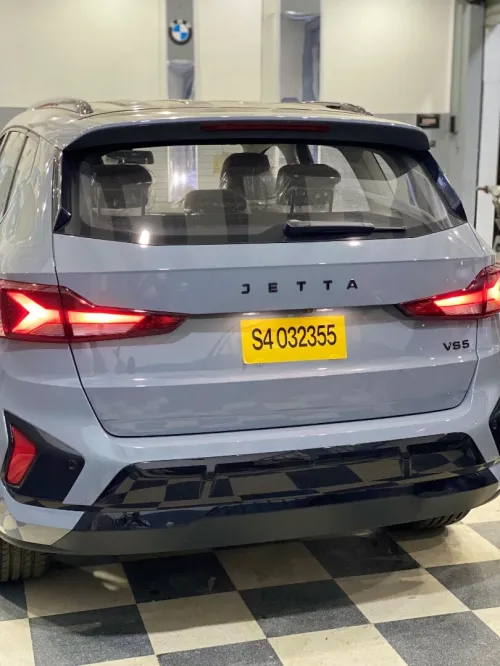 Volkswagen Jetta 2025 Va5