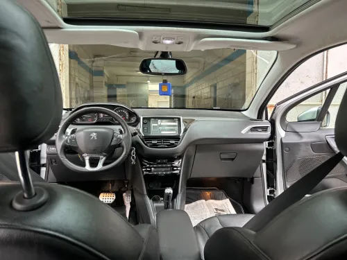 Peugeot 208 2013 Allure
