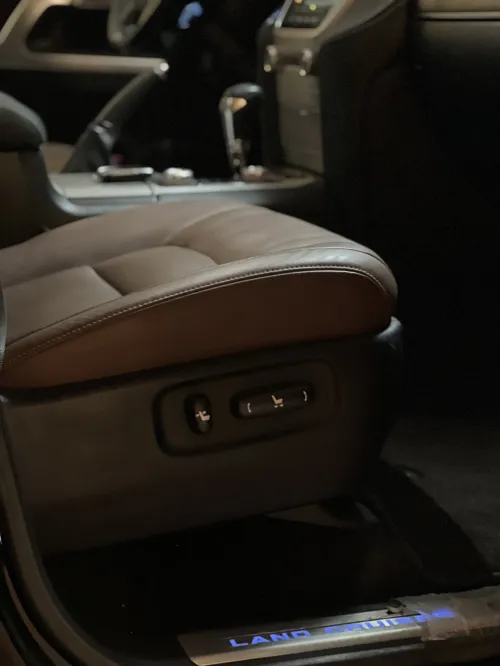 Toyota Land Cruiser 2021 executive lounge vxr