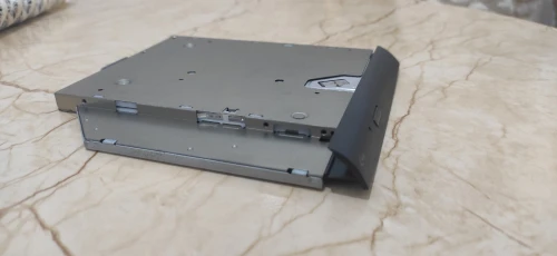 Lecteur & Graveur CD/DVD interne PC portable slim modèle UJ 172