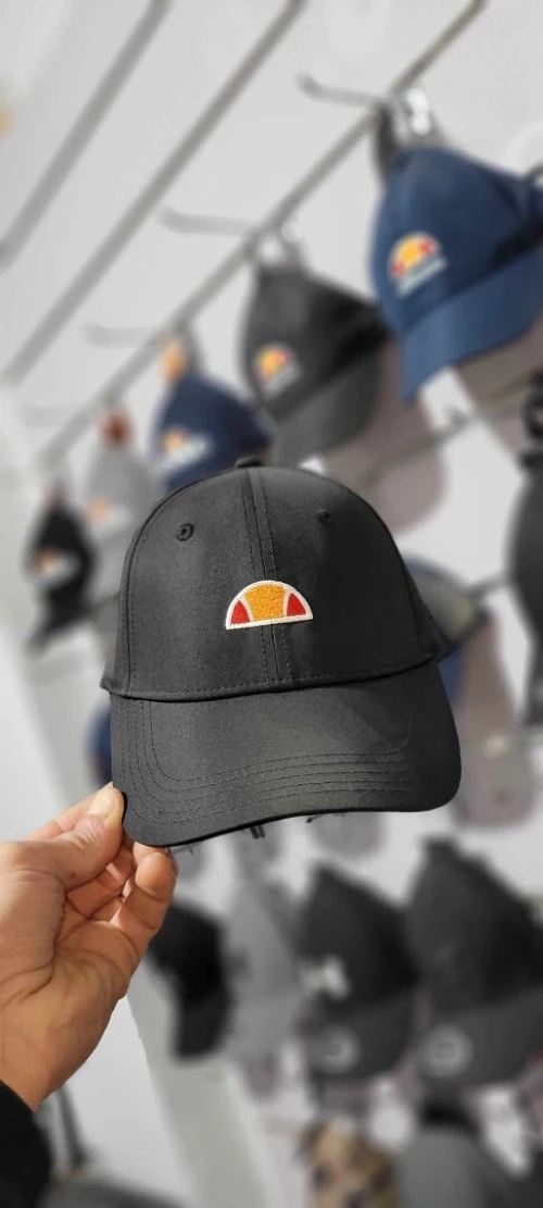 Casquette elllesse originale gros et détail 