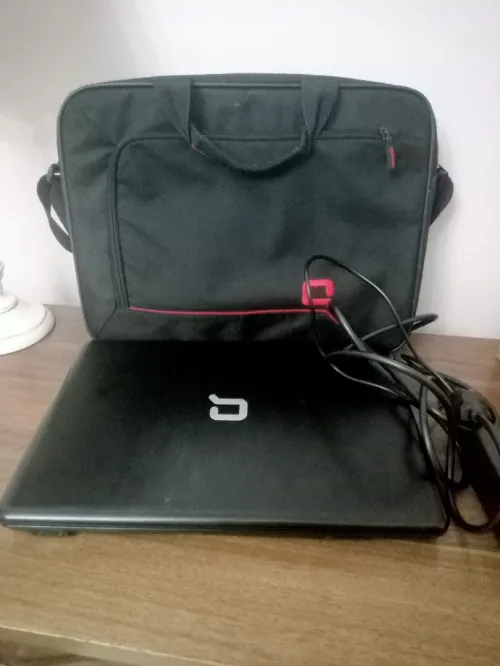 Super Offre ! PC Portable HP Compaq  Comme Neuf 10/10 + Accessoires Originaux