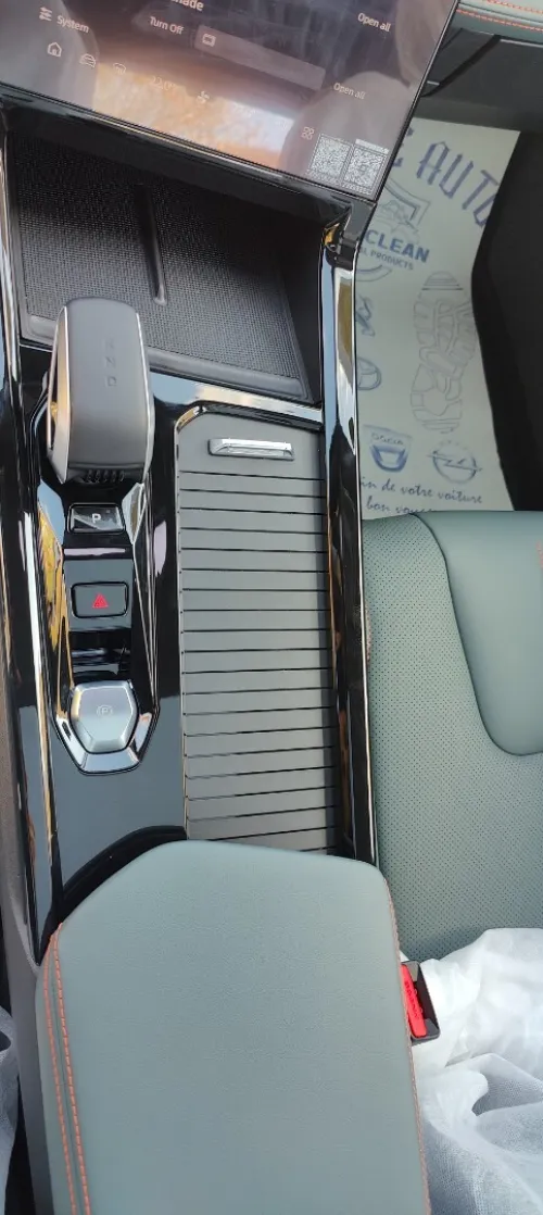 Geely Starray 2025 