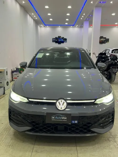 Volkswagen Golf 8 2025 R-Line
