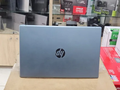LAPTOP HP 15 AMD RYZEN 7-7730U DDR4 16GB SSD 1TB ECRAN FHD 15.6" NEUF SOUS EMBALLAGE